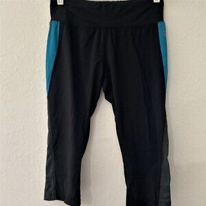 ATHLETIC WORKOUT YOGA CAPRI LEGGINGS